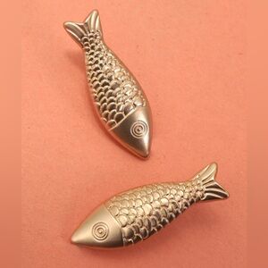 Gold Fish Stud Earrings (5107)